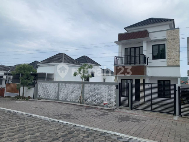 Sewa Rumah Baru Perdana Mumbul Cluster - Siap Huni! Hunian Premium Sewa Rumah Baru Perdana Mumbul Cluster - Siap Huni! Hunian Premium