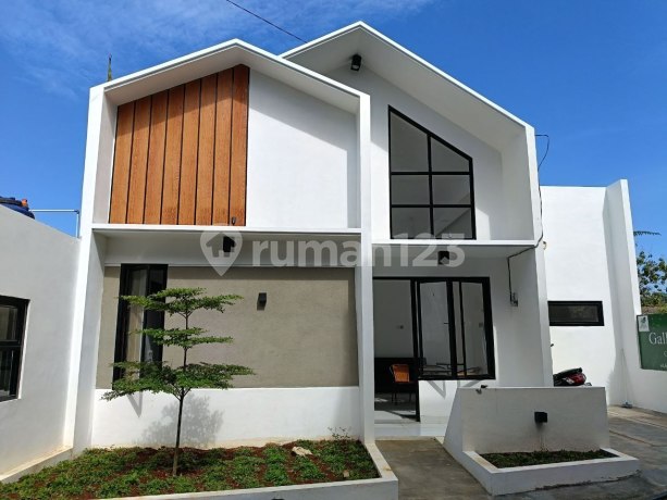 Rumah Modern di Cilodong, Depok - Harga Terjangkau 500 Jutaan!" Rumah Modern di Cilodong, Depok - Harga Terjangkau 500 Jutaan!"