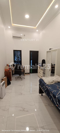 Rumah 3 Lantai Asri Nyaman Cluster Aralia Harapan Indah Bekasi