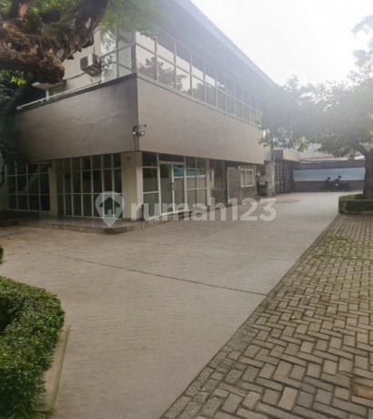 For Sale Rumah atau Kantor Cocok Dibangun Hotel, atau Restoran Mewah atau Gedung atau Ruang Usaha Cafe atau Kantor atau Klinik atau Lainnya Area Prime Dekat Blok M dan Mabes dan Wijaya Area Kebayoran Baru Jakarta Selatan