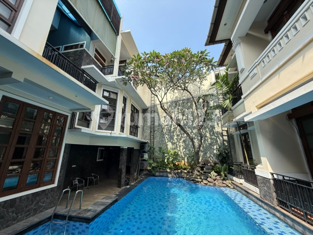 For Sale House in Boarding House Format and Occupied, Can Be Used as Office or Residence or Multifunctional or Clinic, Premium Area Menteng, Central Jakarta
