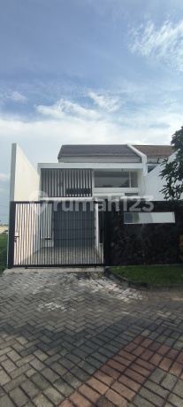 Near Toll Access, House, 1 Floor, Freehold Title, Ready to Occupy Near Toll Access, House, 1 Floor, Freehold Title, Ready to Occupy