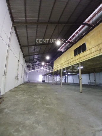 Gudang 1800M2 Siap Pakai Pergudangan Ocean Park Raya Perancis Gudang 1800M2 Siap Pakai Pergudangan Ocean Park Raya Perancis