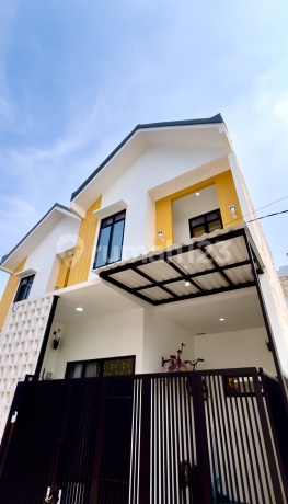 Modern 3 Bedroom Residence with Car Access in Koja, North Jakarta Modern 3 Bedroom Residence with Car Access in Koja, North Jakarta