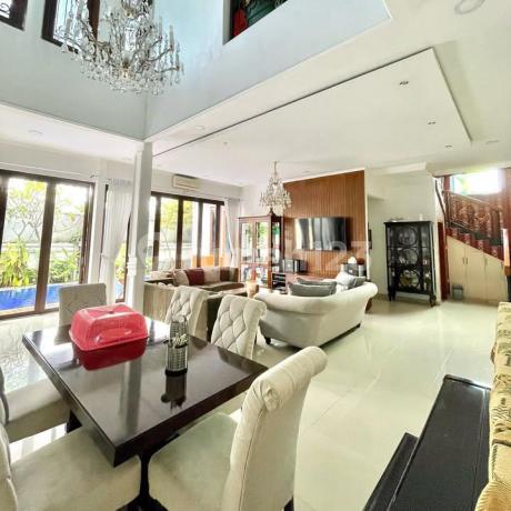 Rumah Mewah dengan Kolam Renang di Bintaro Gallery Tangsel Rumah Mewah dengan Kolam Renang di Bintaro Gallery Tangsel