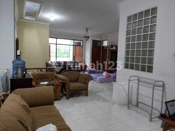 Rumah Turun Harga Murah SHM 3 Lantai di Sukahaji Permai, Bandung Rumah Turun Harga Murah SHM 3 Lantai di Sukahaji Permai, Bandung
