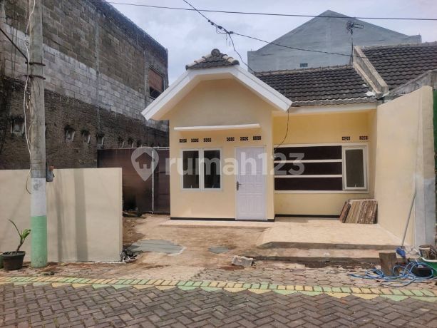 Affordable Ready-to-Occupy House in Saptoraya Malang Location