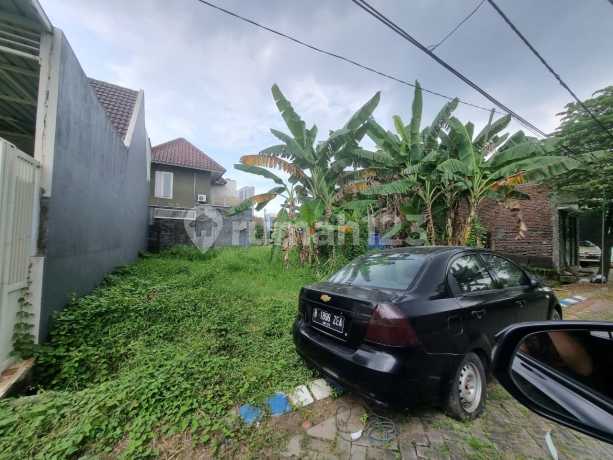 Tanah Siap Bangun Dekat Pintu Tol Sidoarjo.
