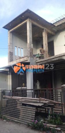 Butuh Renovasi Sedikit