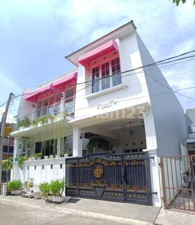 Rumah 2 Lantai LT 150 LB 159 di Villa Pertiwi Depok, Siap Huni, Owner Langsung Rumah 2 Lantai LT 150 LB 159 di Villa Pertiwi Depok, Siap Huni, Owner Langsung