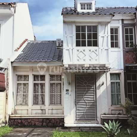 Dijual Rumah Lingkungan Aman Nyaman di Lippo Karawaci Utara