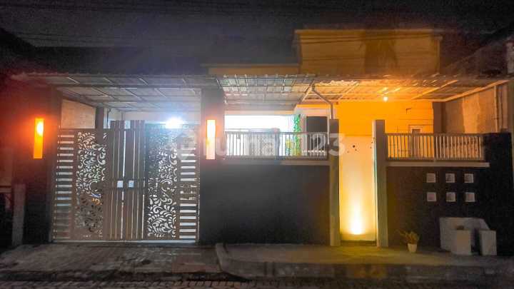 Rumah Dijual Surabaya Gunung Anyar Taman Wiguna Selatan 2 Lantai SHM Full Furnished 4 Kamar Harga 1,4 Miliar Rumah Dijual Surabaya Gunung Anyar Taman Wiguna Selatan 2 Lantai SHM Full Furnished 4 Kamar Harga 1,4 Miliar