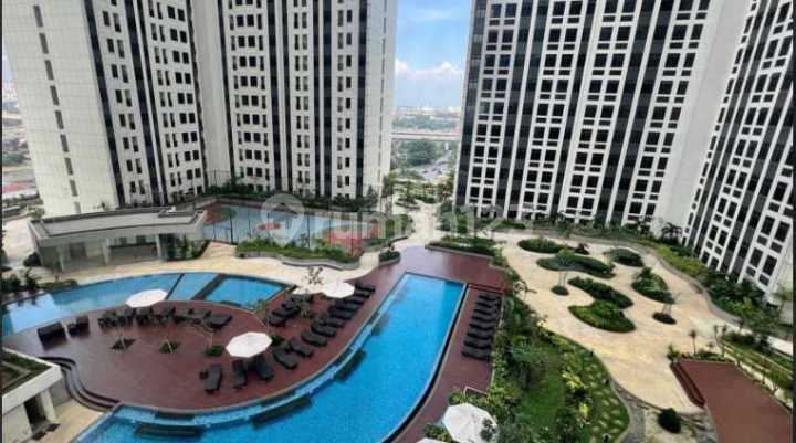 Hunian Nyaman Apartemen Lantai 32, Strategis ke Exit Tol 31, Cikarang