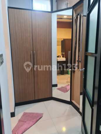 Rumah 2 Lantai Terawat Lokasi Strategis di Tki 2 Rumah 2 Lantai Terawat Lokasi Strategis di Tki 2