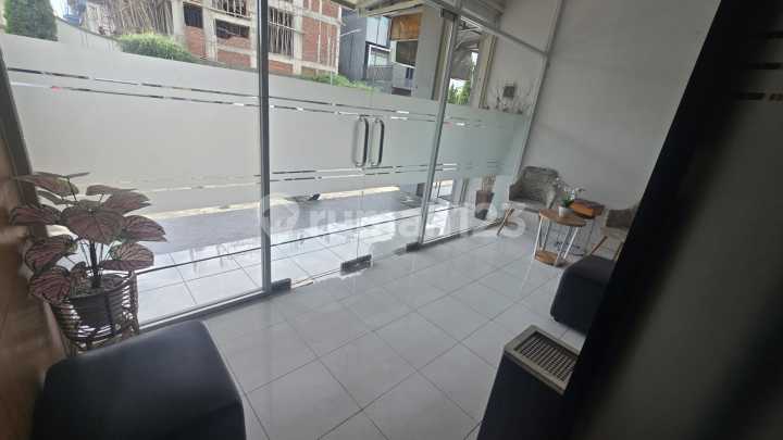 Bebas Banjir, Ruko, 3 Lantai, Dekat Akses Tol Bebas Banjir, Ruko, 3 Lantai, Dekat Akses Tol