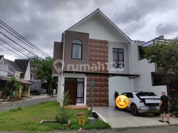 Dijual Rumahcluzter Victoria Sentul City
