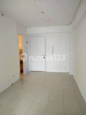 For Rent: Green Bay Apartment 2 Bedrooms Unfurnished