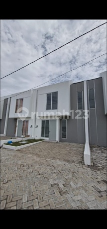 Dijual Rumah The Cemandi Sidoarjo 2 Lantai SHM