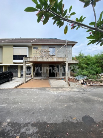 For sale Villa Bukit Indah house in Hook position - Batam Centre For sale Villa Bukit Indah house in Hook position - Batam Centre