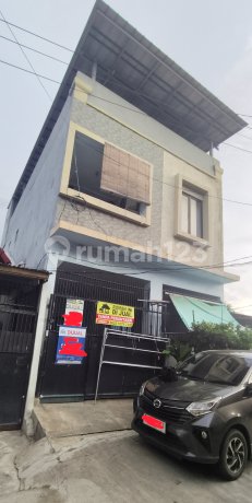 For Sale House in Villa Taman Bandara Dadap 2 Floors