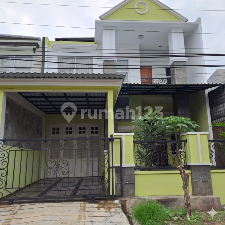 Rumah Mewah 2 Lantai di Jalan Utama Pyrus Raya Metland Tambun - Selangkah ke Mall! Rumah Mewah 2 Lantai di Jalan Utama Pyrus Raya Metland Tambun - Selangkah ke Mall!