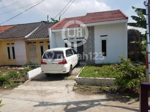 Dijual Rumah di Perum Satria Jaya Edelweis Kab. Bekasi Dijual Rumah di Perum Satria Jaya Edelweis Kab. Bekasi