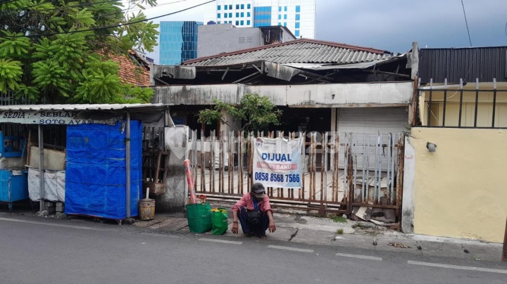 Dijual Rumah Kebon Sirih Barat I Hitung Tanah Dijual Rumah Kebon Sirih Barat I Hitung Tanah