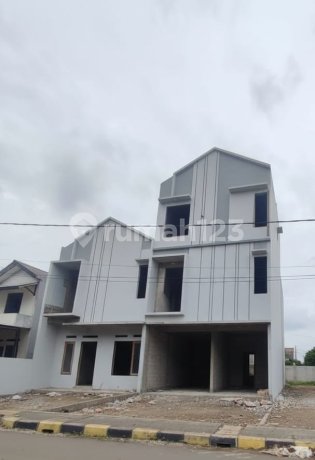 For Sale: Modern Two-Storey Celestet House