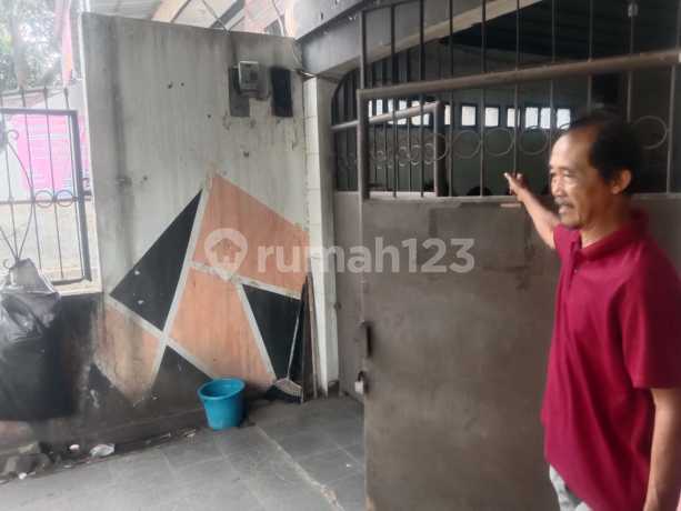 Investasi Kos Strategis Jatinangor - Dekat Unpad, Ikopin & Jatos | 11 Kamar Siap Menghasilkan! Investasi Kos Strategis Jatinangor - Dekat Unpad, Ikopin & Jatos | 11 Kamar Siap Menghasilkan!