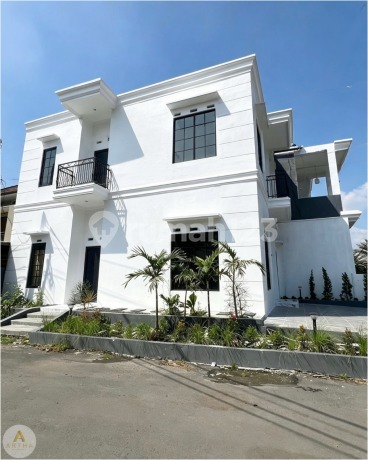 Rumah Mewah dan Elegan Margacinta Buahbatu Bandung Rumah Mewah dan Elegan Margacinta Buahbatu Bandung