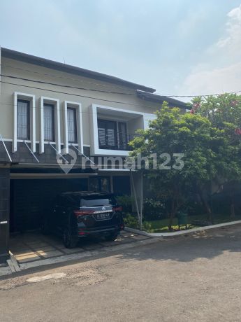 Rumah 7Kt+5Km Strategis Jakarta Selatan Rumah 7Kt+5Km Strategis Jakarta Selatan