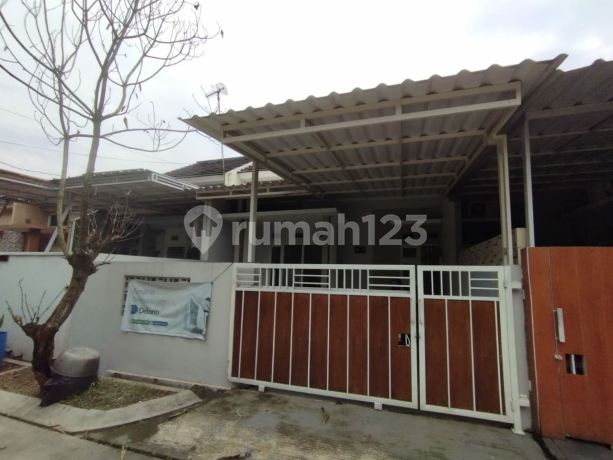 Dijual Cepat Murah di Bawah Harga Pasaran Rumah Baru Kokoh Sudah Direnovasi Rapi Siap Huni Dalam Cluster di Perumahan Royal Park Residence Pedurenan Mustika Jaya Kota Bekasi. Dijual Cepat Murah di Bawah Harga Pasaran Rumah Baru Kokoh Sudah Direnovasi Rapi Siap Huni Dalam Cluster di Perumahan Royal Park Residence Pedurenan Mustika Jaya Kota Bekasi.