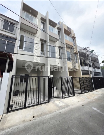 Ip3016: Rumah Baru Tomang Dalam Komplek Ip3016: Rumah Baru Tomang Dalam Komplek