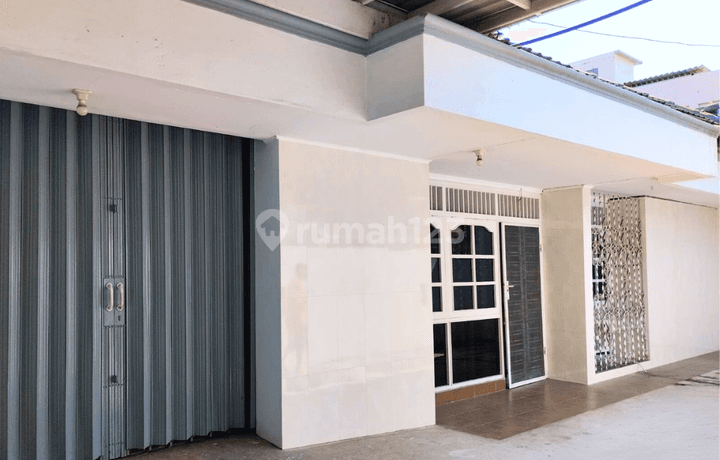 Rumah Include AC  500 m ke Paradise Club di Drupadi Pondok Indraprasta
