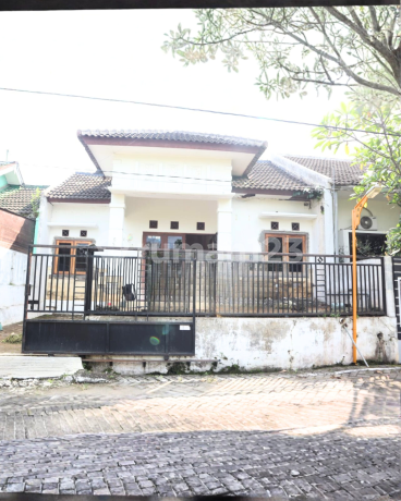 Dijual Rumah Siap Huni Dekat Undip di Villa Mulawarman Banyumanik Semarang
