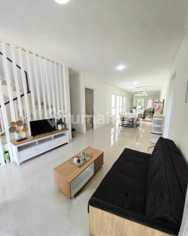 Jual Rumah Bagus Full Furnished di Victoria Highland Citraland Bsb Semarang Jual Rumah Bagus Full Furnished di Victoria Highland Citraland Bsb Semarang