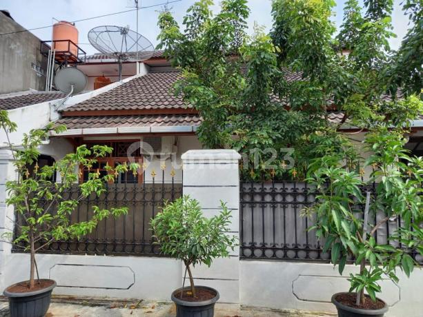 Dijual Rumah Hook Bebas Banjir di Delta Pekayon Bekasi 