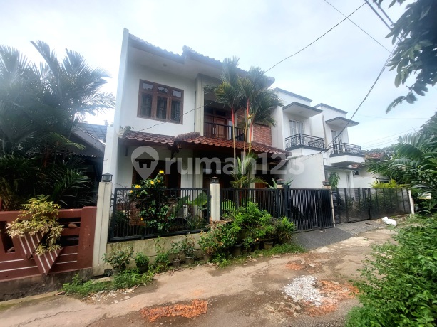 Rumah Murah 2 Lantai di Jl Masjid An Nur, Kebayoran Lama. Dkt ke Jl Arteri Permata Hijau