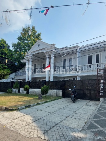 Rumah Mewah 2 Lantai Di Komp Bulog, Kayu Putih, Pulogadung. Dkt Ke Rawamangun & Cempaka Putih