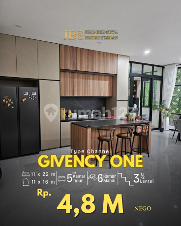 Rumah 3,5 Tingkat di Komplek Givency One Type Channel