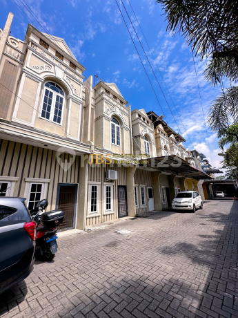 For Sale: House in The Elegant Residence Complex, Karya Dame Street - Medan