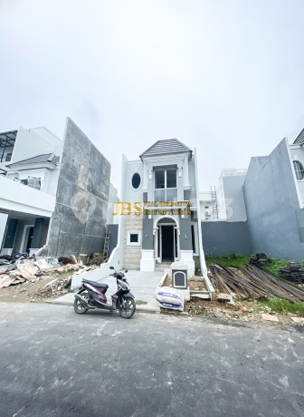 Rumah 2 Tingkat Komplek Citraland Gama City Cluster Pasadena