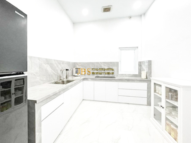 Dijual Rumah Baru Renovasi di Komplek Adam Malik Riverside 