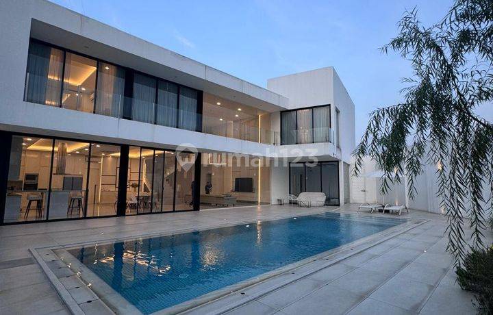Dijual Rumah Bagus 3 Lantai + Rooftop Di Bukit Golf BSD 