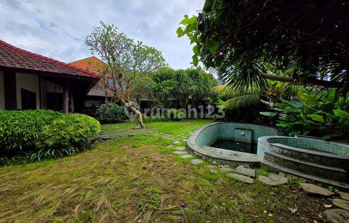 Old Classic Balinese Villa 950m² In Tumbak Bayuh Pererenan Canggu