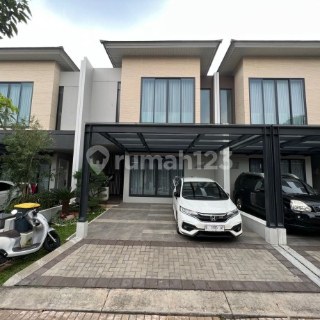 Beautiful 2-story house in Sector 9-Bintaro, South Tangerang.