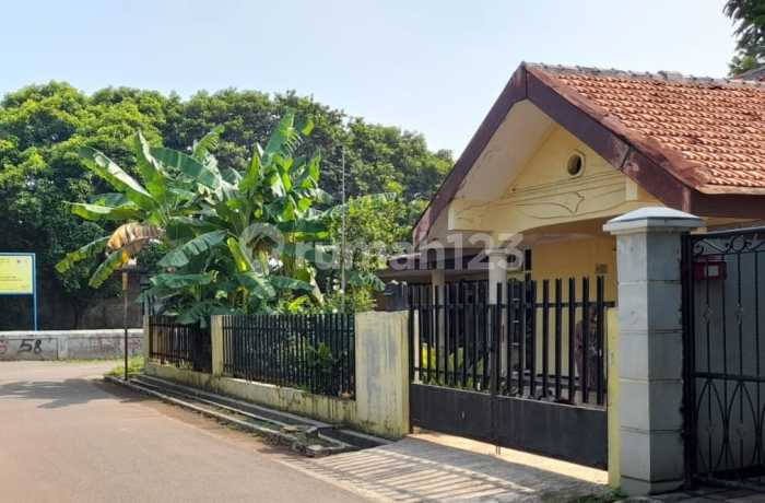 Di Jual Rumah Hook  Di komplek PLN  Klender Jakarta Timur