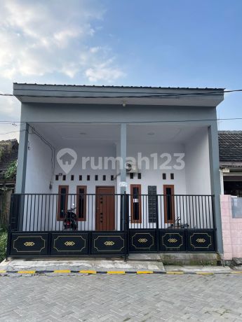 Dijual Rumah Minimalis Modern di Serdang Asri 3 