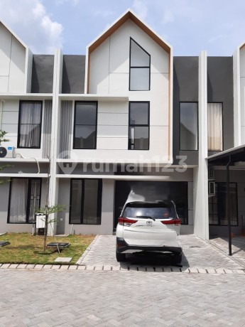 Rumah Baru , 2 Lantai Eastren Park Siap Huni Dekat Kampus Its