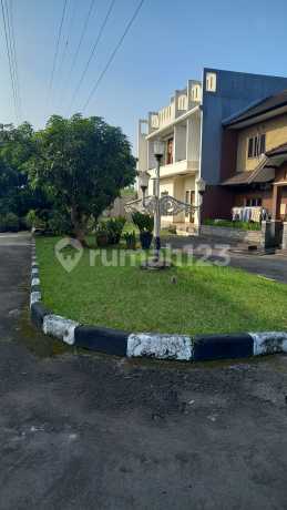 Rumah di Jl.mengger Belakang Len Komplek Batu Mas, Bandung Rumah di Jl.mengger Belakang Len Komplek Batu Mas, Bandung